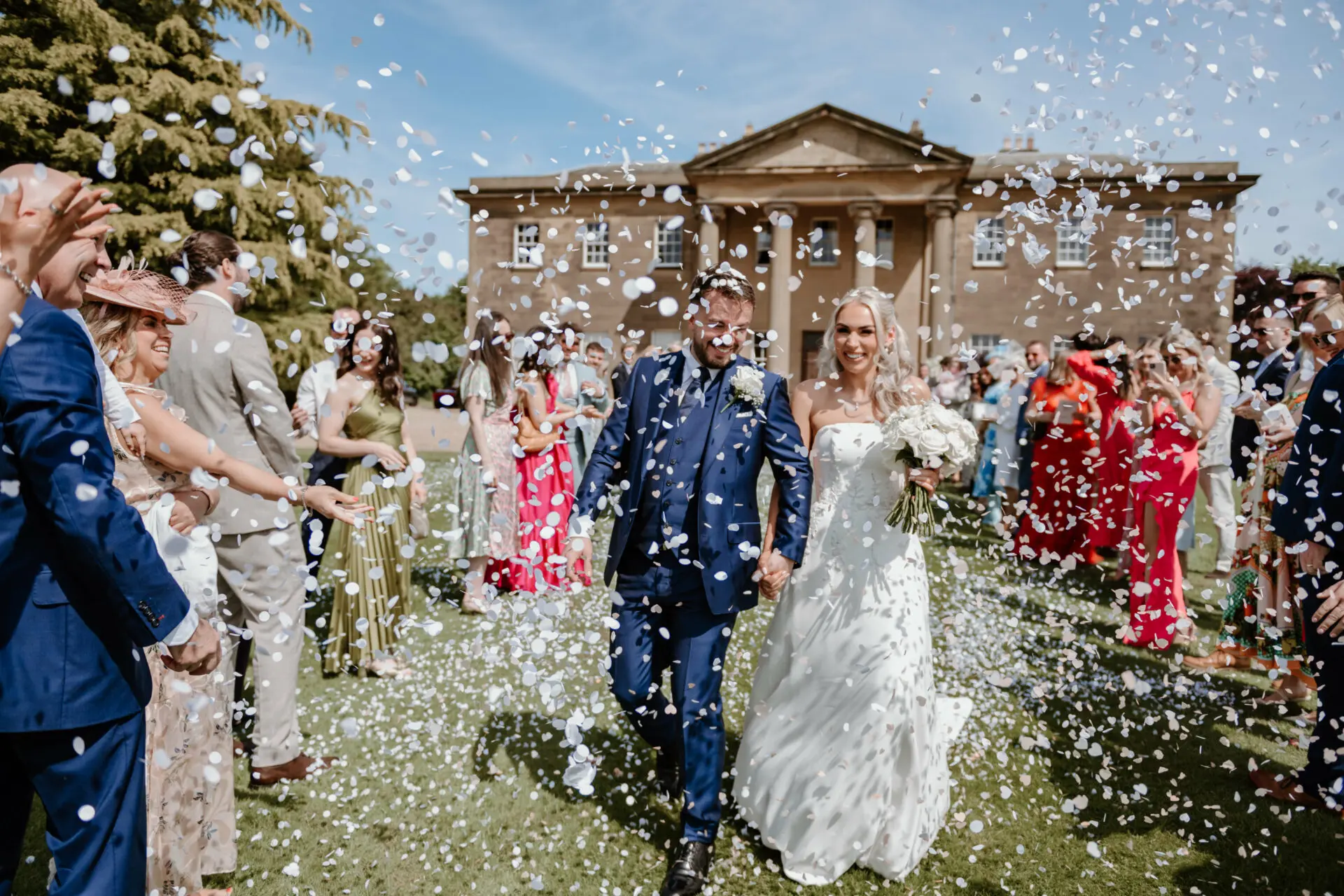 Dine Venues | Rise Hall | Summer Wedding Yorkshire | Lucy Dennis Photography